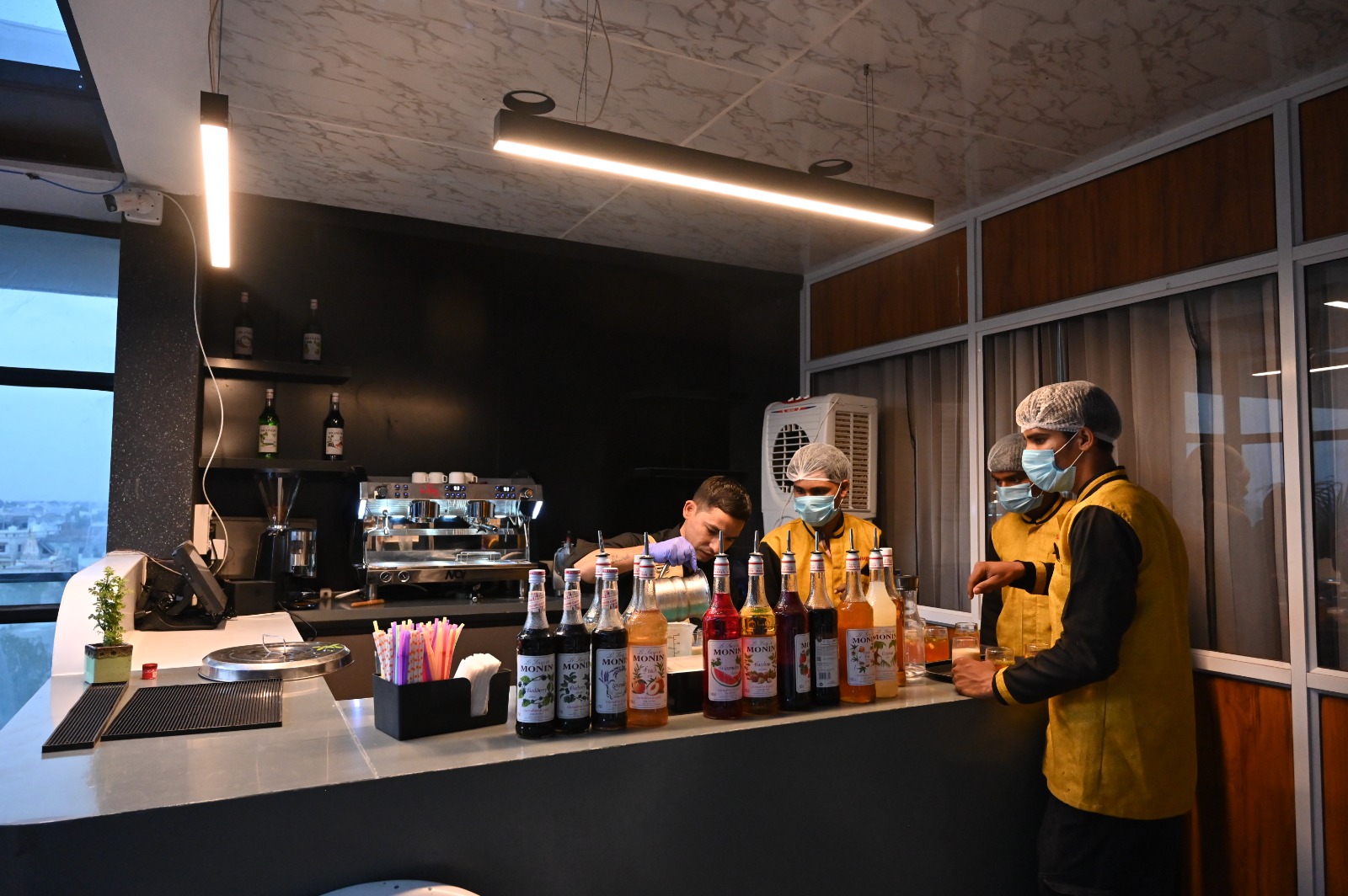 Bar service